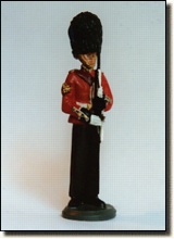 Colour Sergeant Present Arms (SLR)